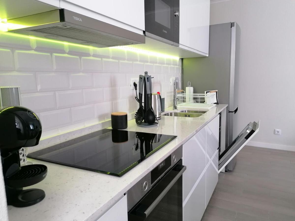 Miragaia Star Apartments アングラ・ド・エロイーズモ エクステリア 写真